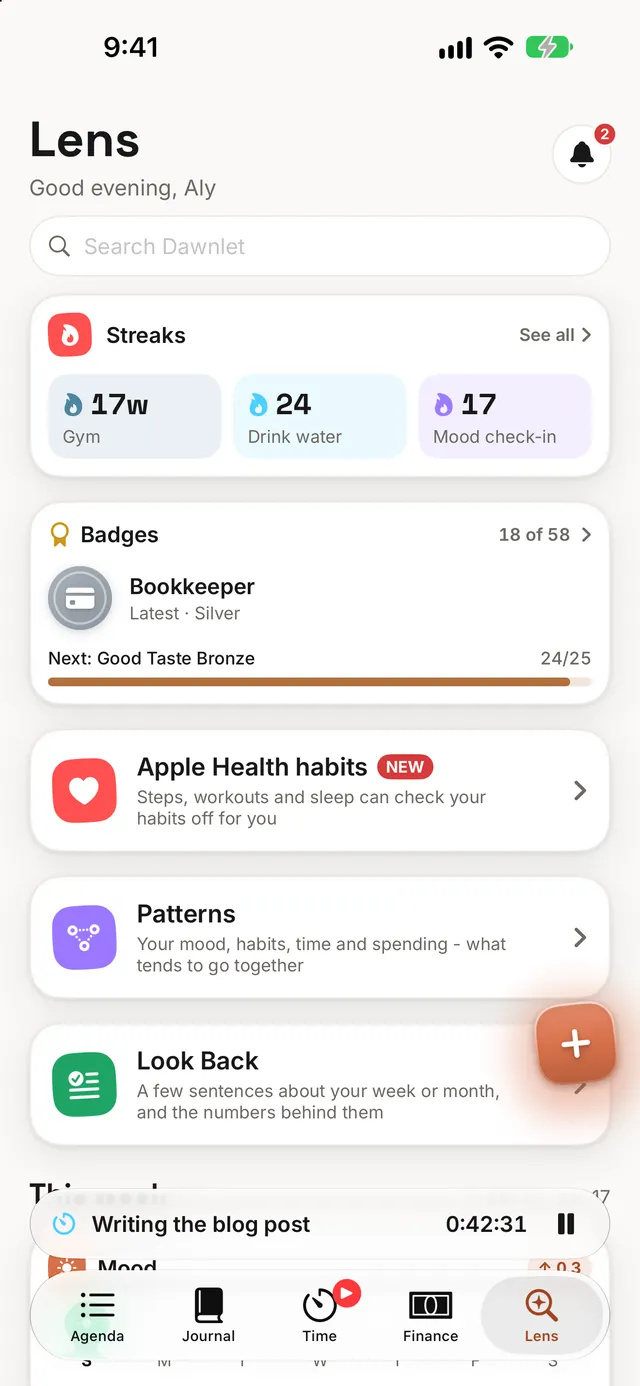 Lens: running streaks (Gym 17 weeks, Drink water 24 days, Mood check-in 17 days), the latest badge, Apple Health habits, Patterns and Look Back.